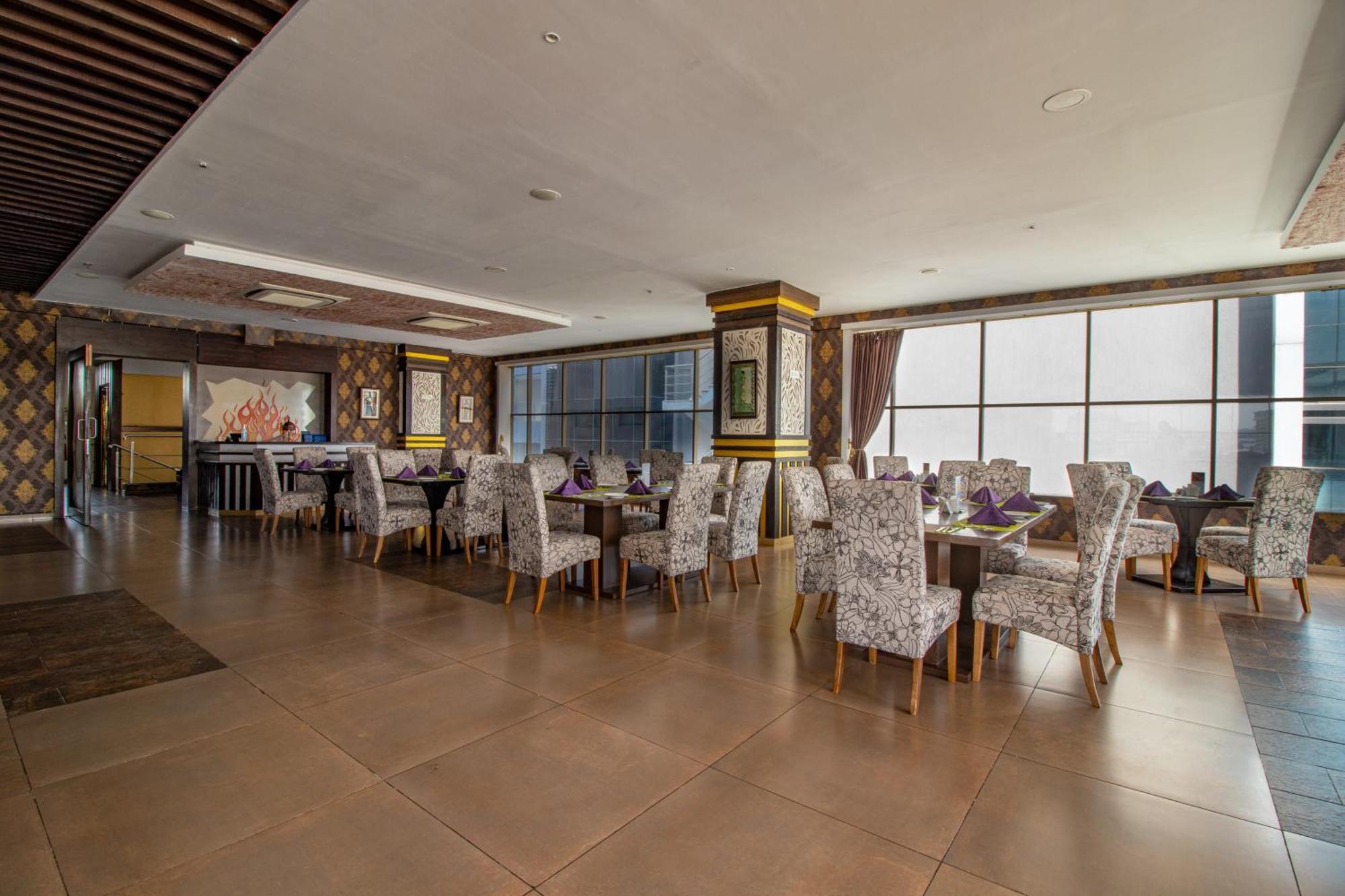Golden Tulip Westlands Nairobi Hotel Bagian luar foto